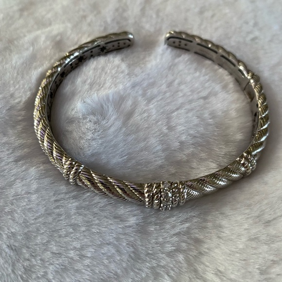 Judith Ripka Sterling Thin Dimaonique (R) Sculpted Bangle - Picture 3 of 5